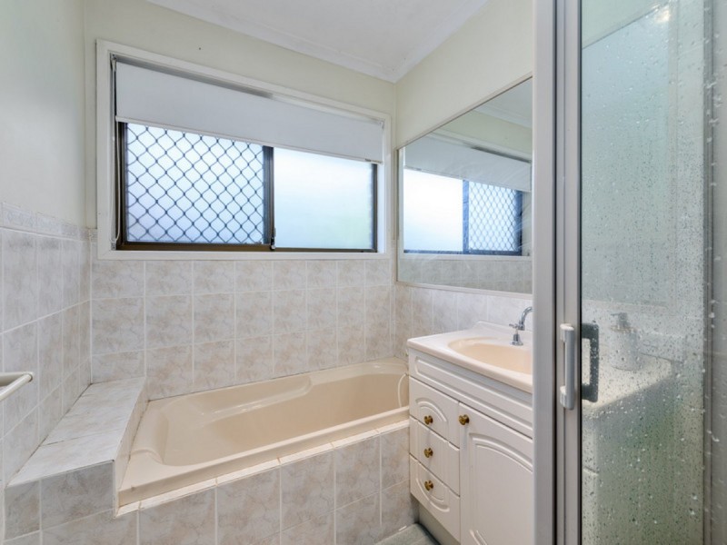 7 Picola Place, Helensvale QLD 4212