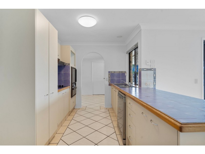 135 Discovery Drive, Helensvale QLD 4212