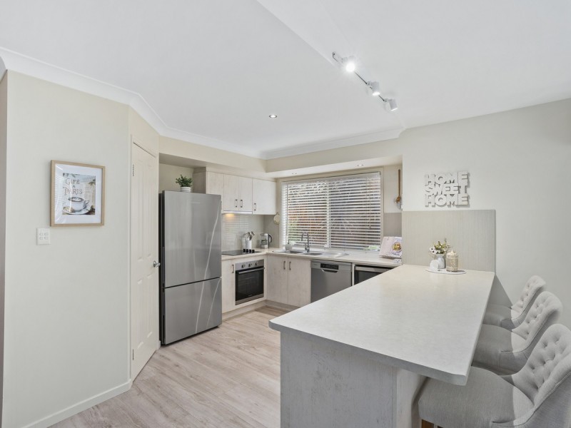 32 Penrhyn Street, Pacific Pines QLD 4211