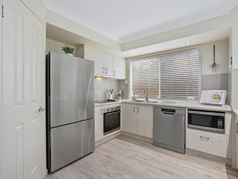 32 Penrhyn Street, Pacific Pines QLD 4211