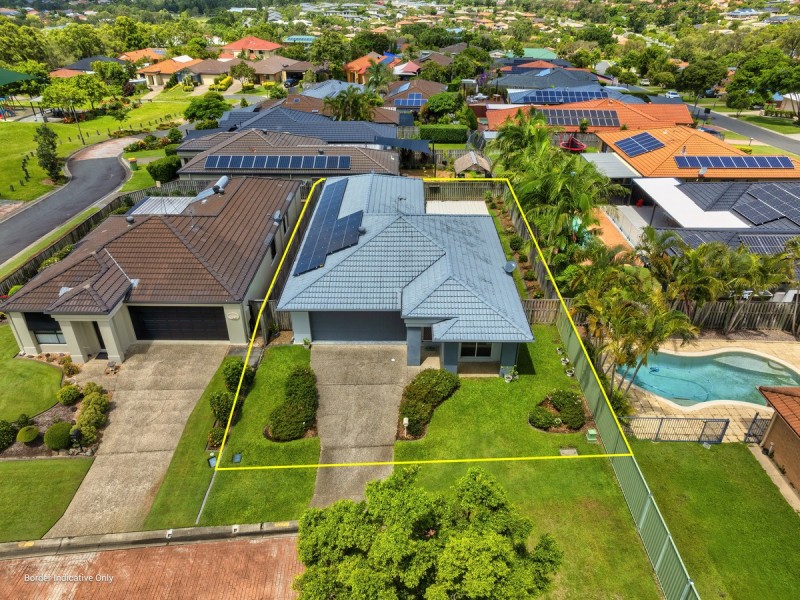 4 Lou Place, Pacific Pines QLD 4211