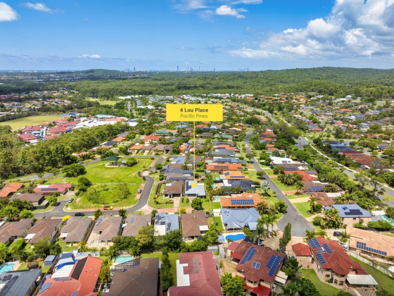 4 Lou Place, Pacific Pines QLD 4211