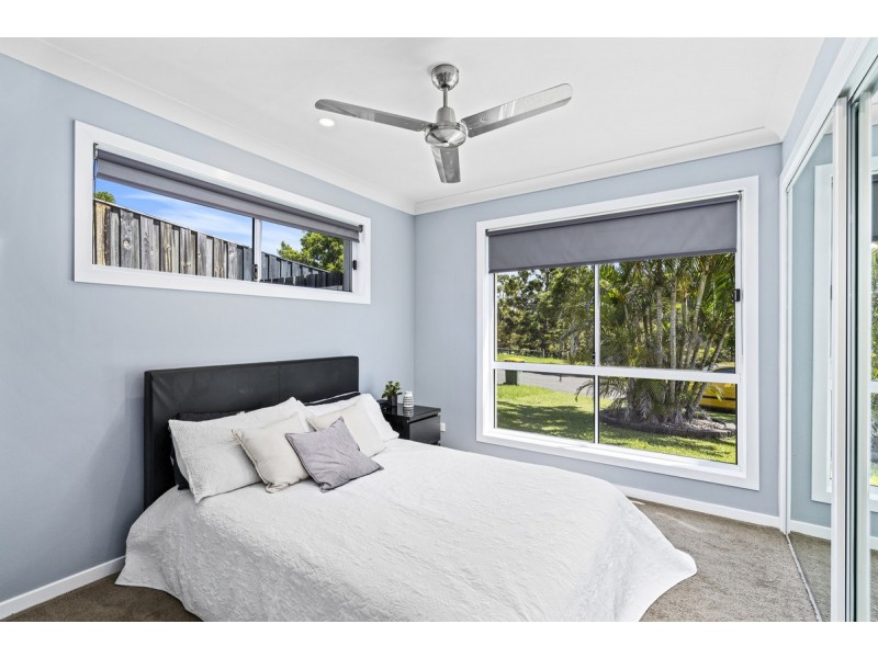 5 Irvine Street, Pacific Pines QLD 4211