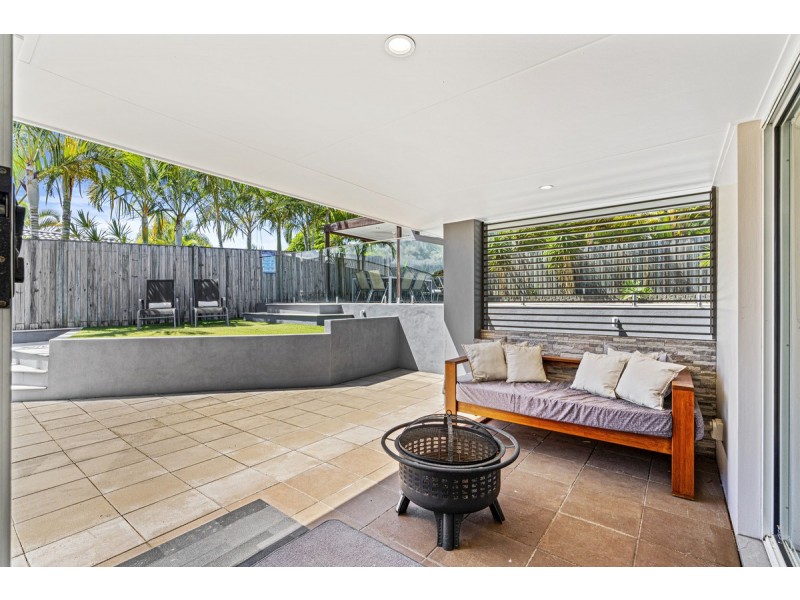 5 Irvine Street, Pacific Pines QLD 4211