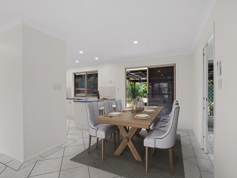 11 Mona Court, Oxenford QLD 4210