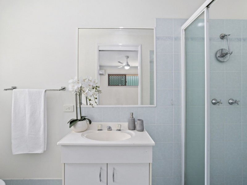 11 Mona Court, Oxenford QLD 4210