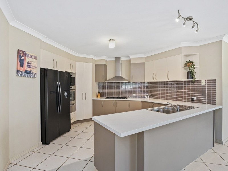 30 Taske Rise, Pacific Pines QLD 4211