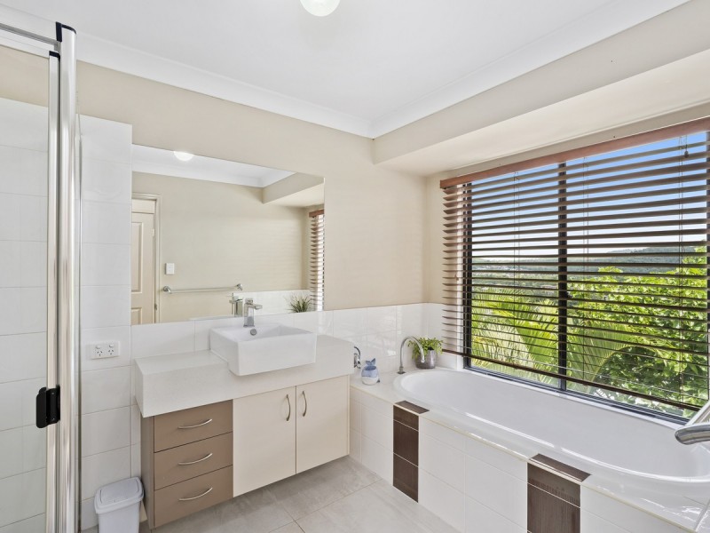 30 Taske Rise, Pacific Pines QLD 4211