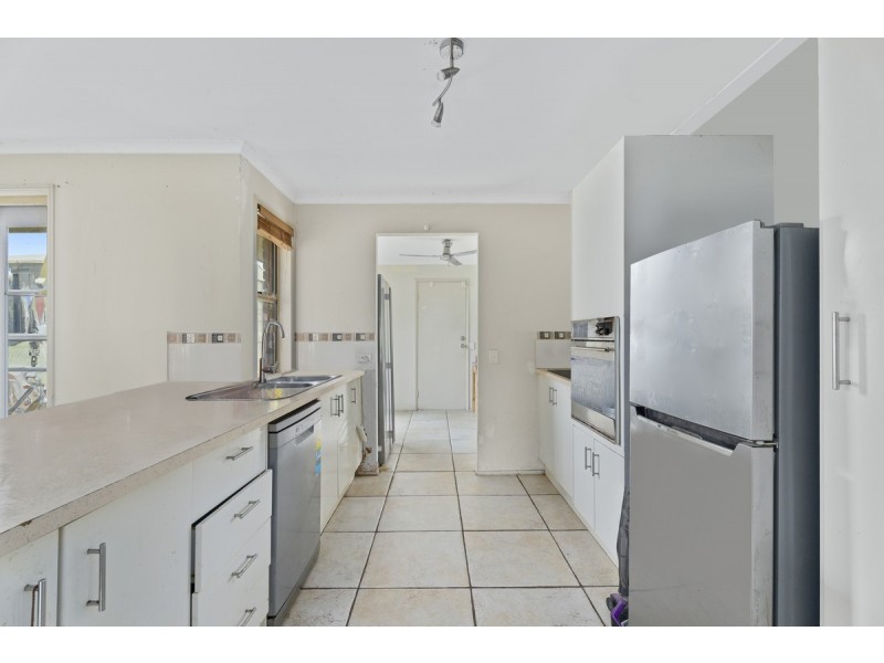 105 Universal Street, Oxenford QLD 4210