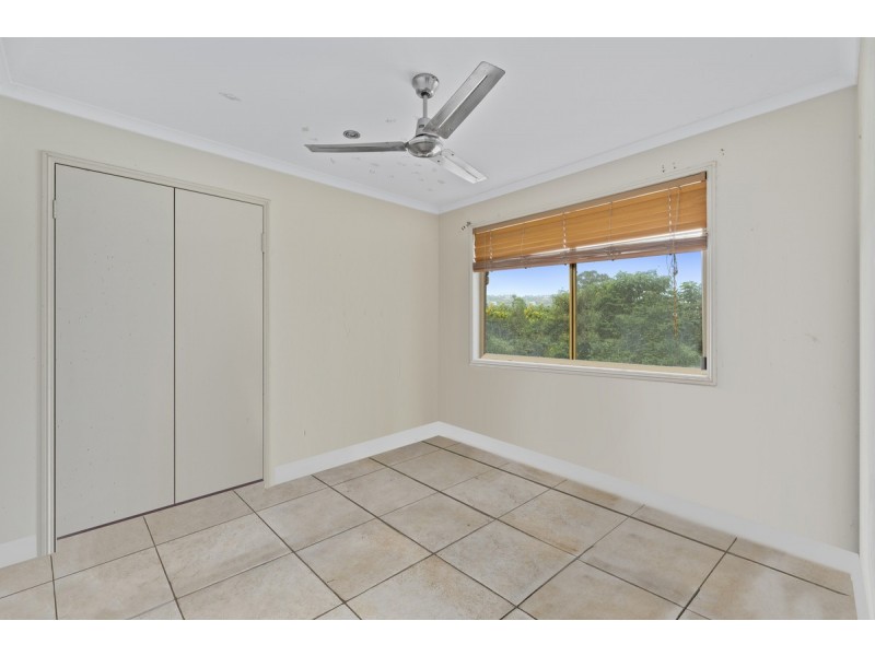 105 Universal Street, Oxenford QLD 4210