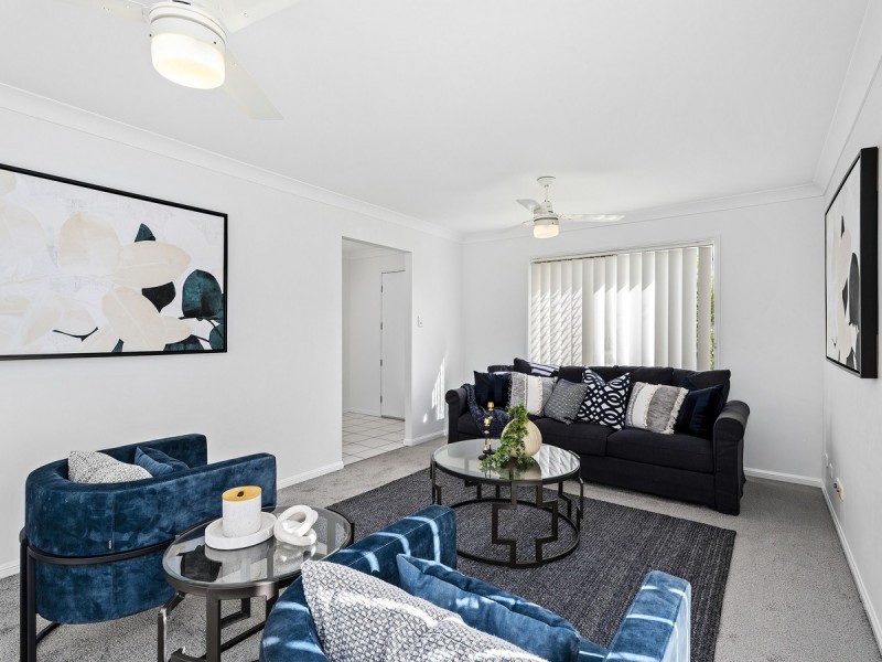 2 Wellers Street, Pacific Pines QLD 4211