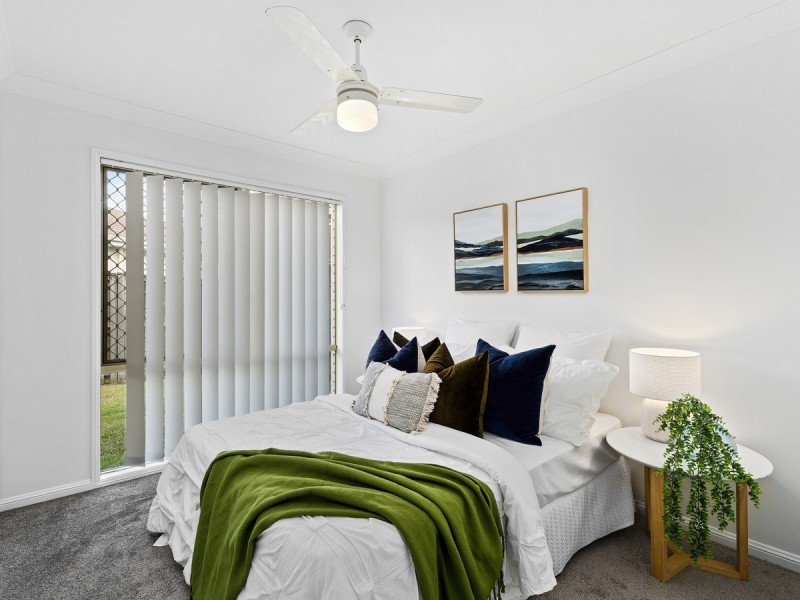 2 Wellers Street, Pacific Pines QLD 4211