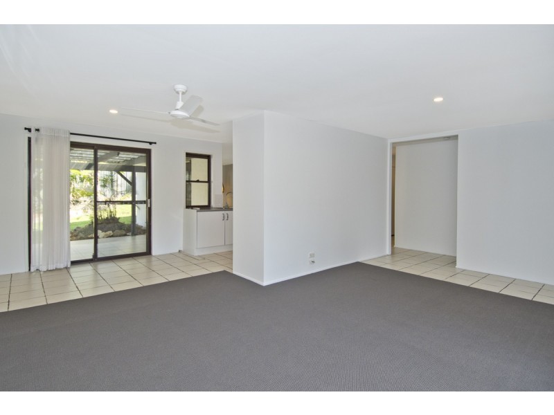 12 Robe Court, Helensvale QLD 4212