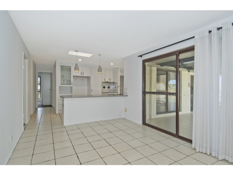 12 Robe Court, Helensvale QLD 4212