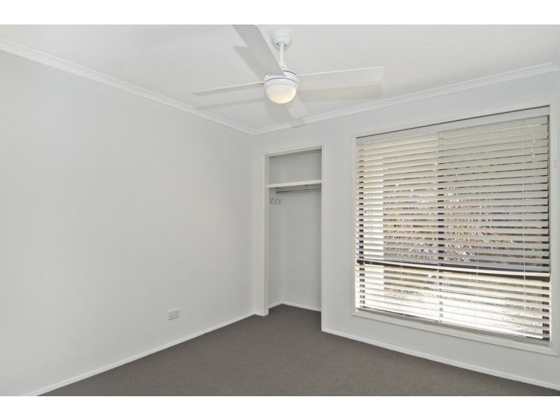 12 Robe Court, Helensvale QLD 4212