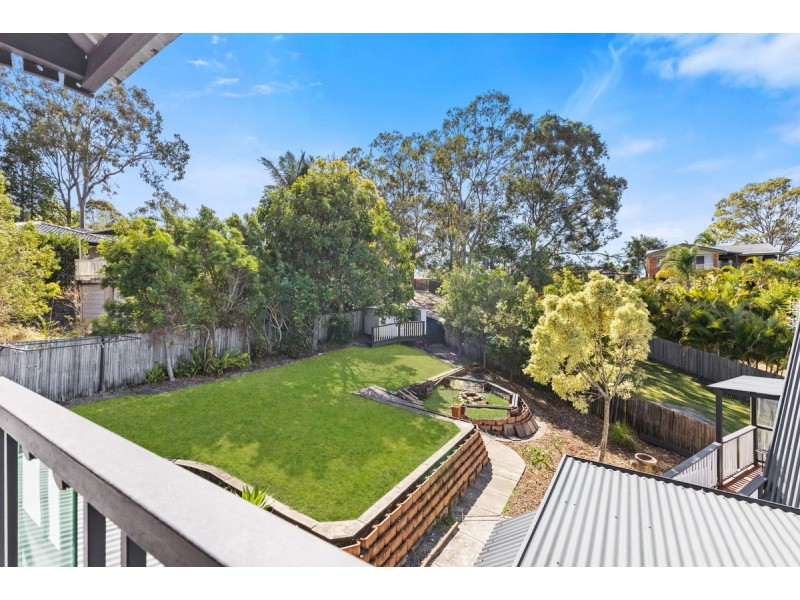 18 Robe Court, Helensvale QLD 4212