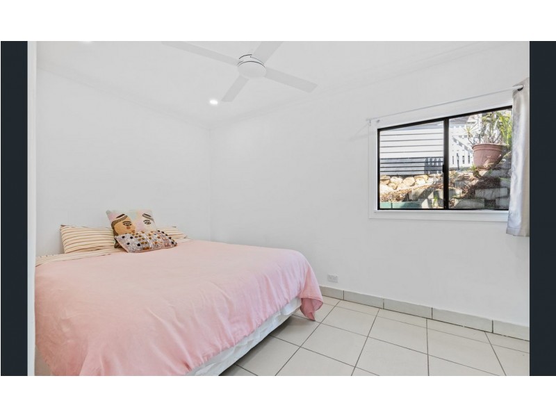18 Robe Court, Helensvale QLD 4212