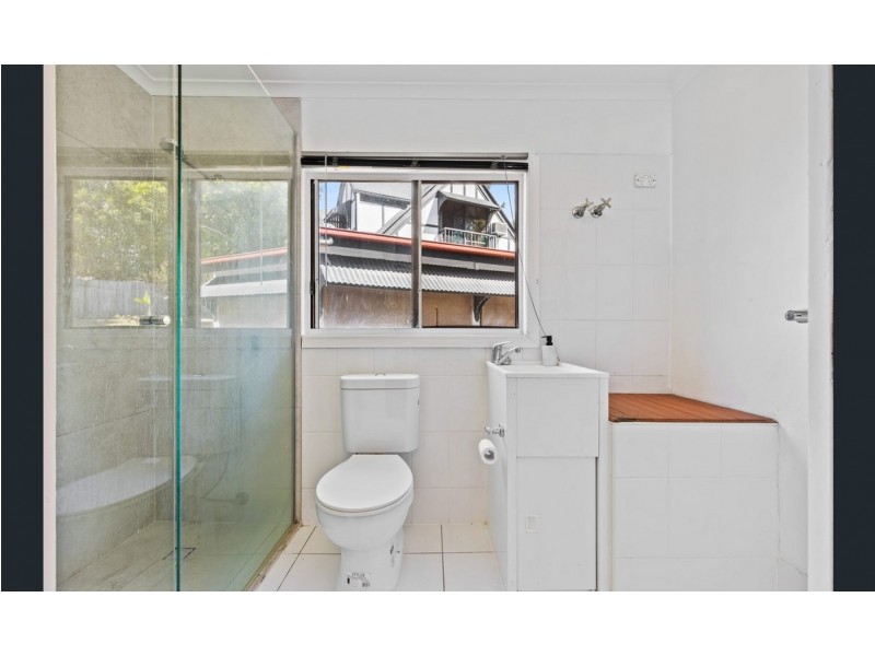 18 Robe Court, Helensvale QLD 4212