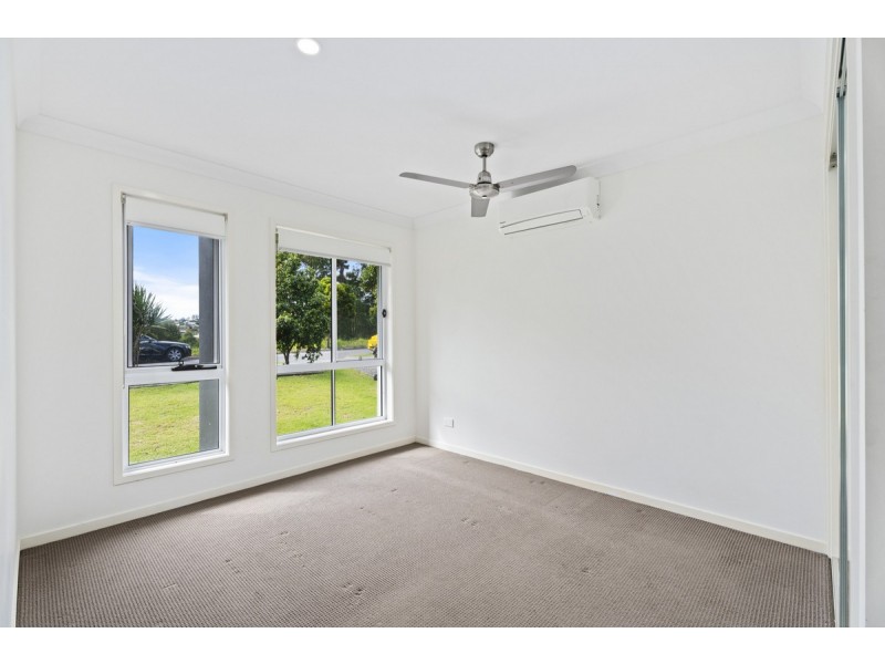 59 Macintyre Parade, Pacific Pines QLD 4211