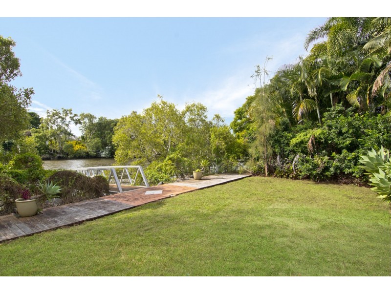 12 Saltwater Terrace, Helensvale QLD 4212