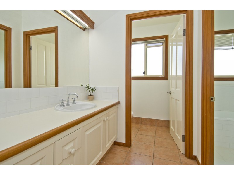 12 Saltwater Terrace, Helensvale QLD 4212