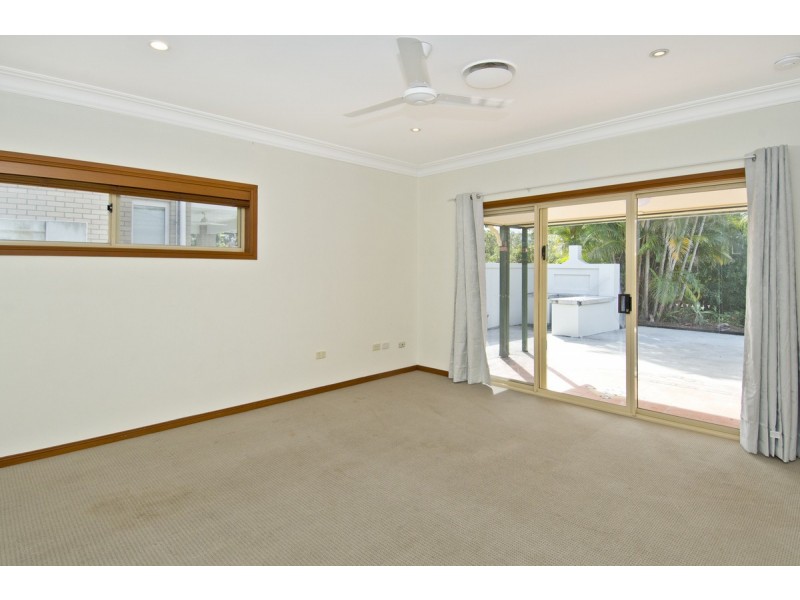 12 Saltwater Terrace, Helensvale QLD 4212