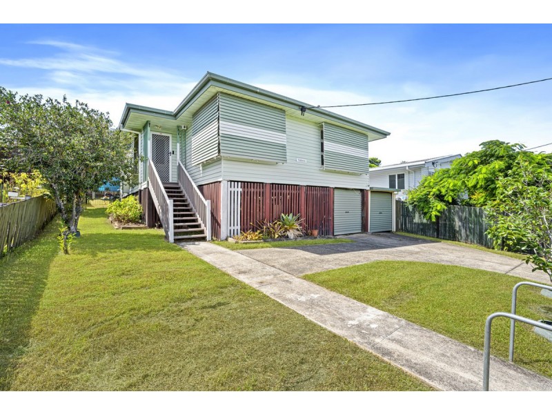 12 Mabel Avenue, Southport QLD 4215