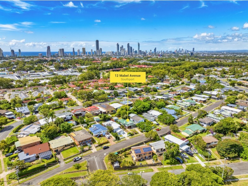 12 Mabel Avenue, Southport QLD 4215