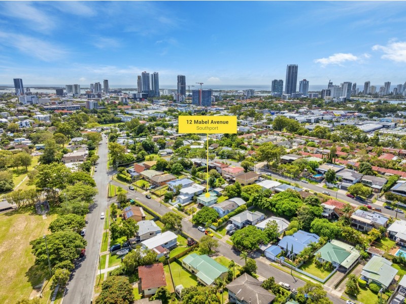 12 Mabel Avenue, Southport QLD 4215