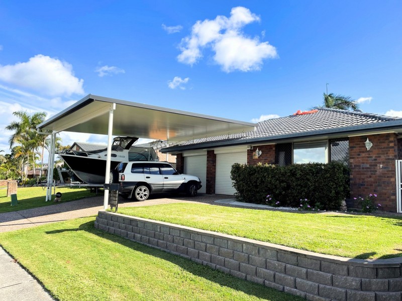 16 Ridgevale Drive, Helensvale QLD 4212