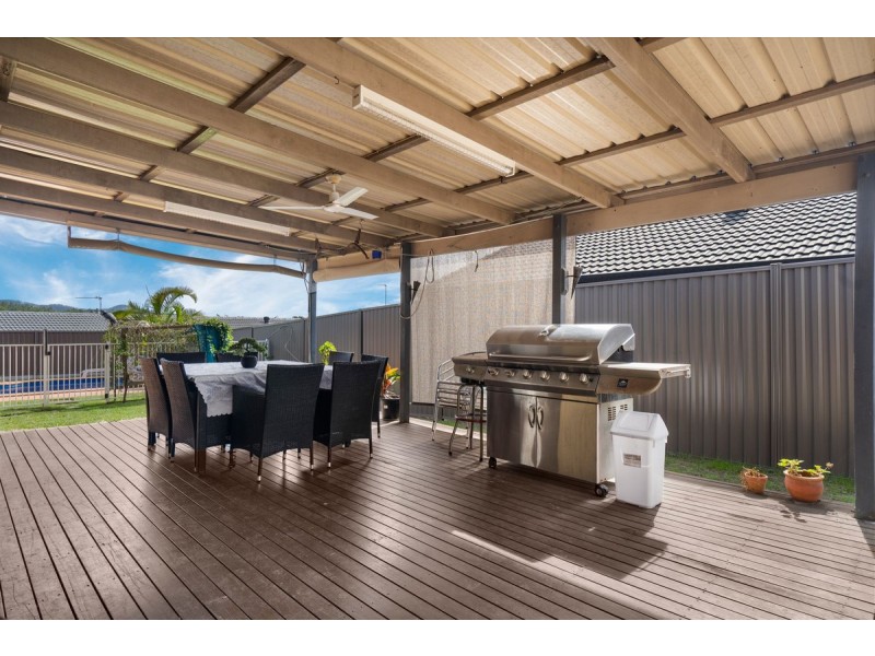 16 Ridgevale Drive, Helensvale QLD 4212