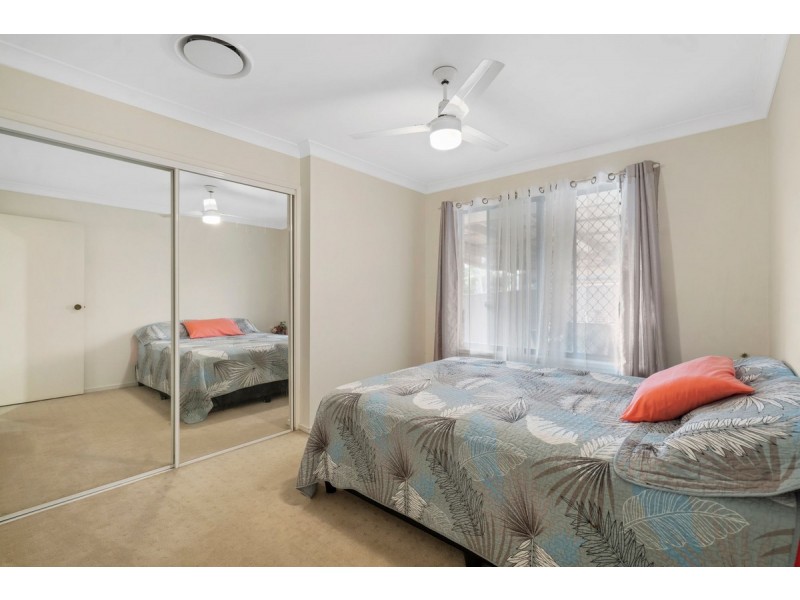 16 Ridgevale Drive, Helensvale QLD 4212