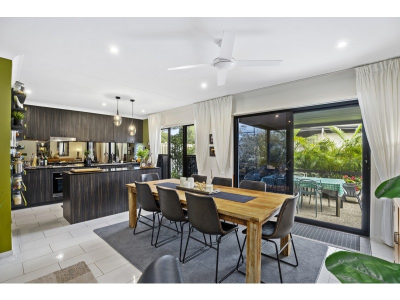 34/18 Archipelago Street, Pacific Pines QLD 4211