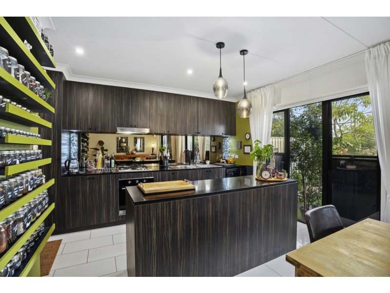 34/18 Archipelago Street, Pacific Pines QLD 4211