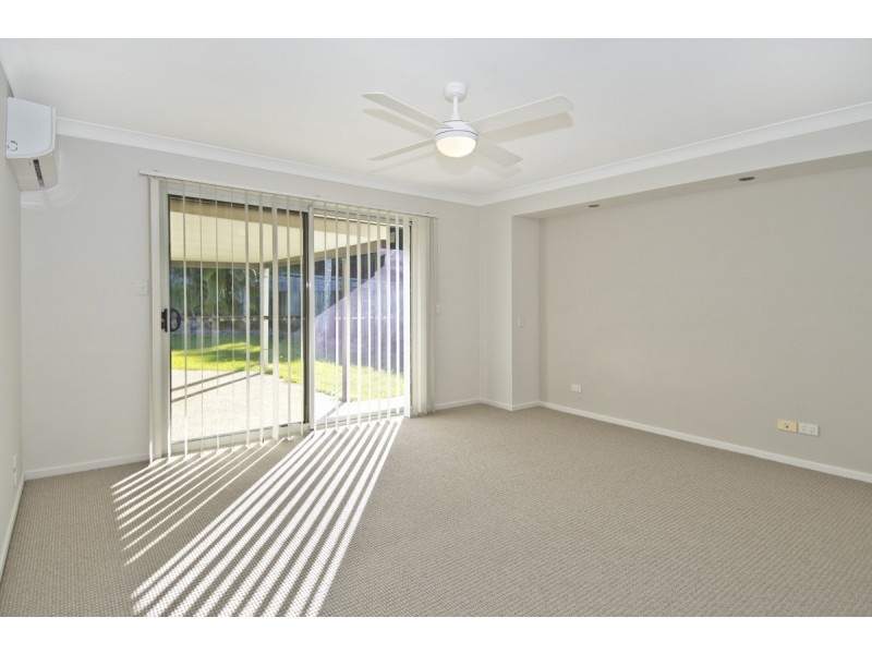 22 Victoria Drive, Pacific Pines QLD 4211