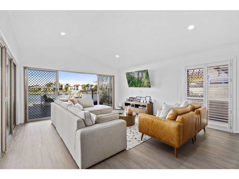 9 Glenwater Crescent, Helensvale QLD 4212