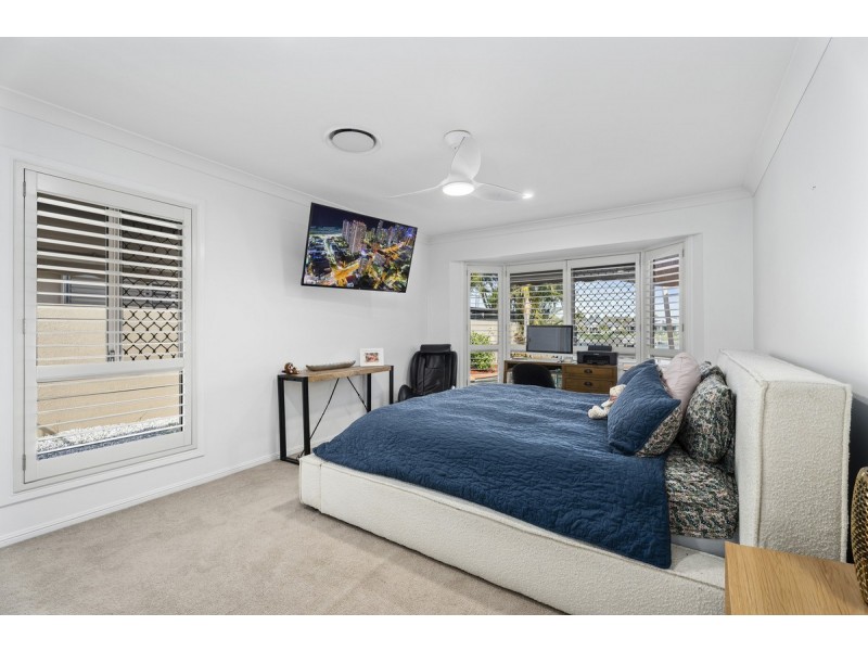 9 Glenwater Crescent, Helensvale QLD 4212