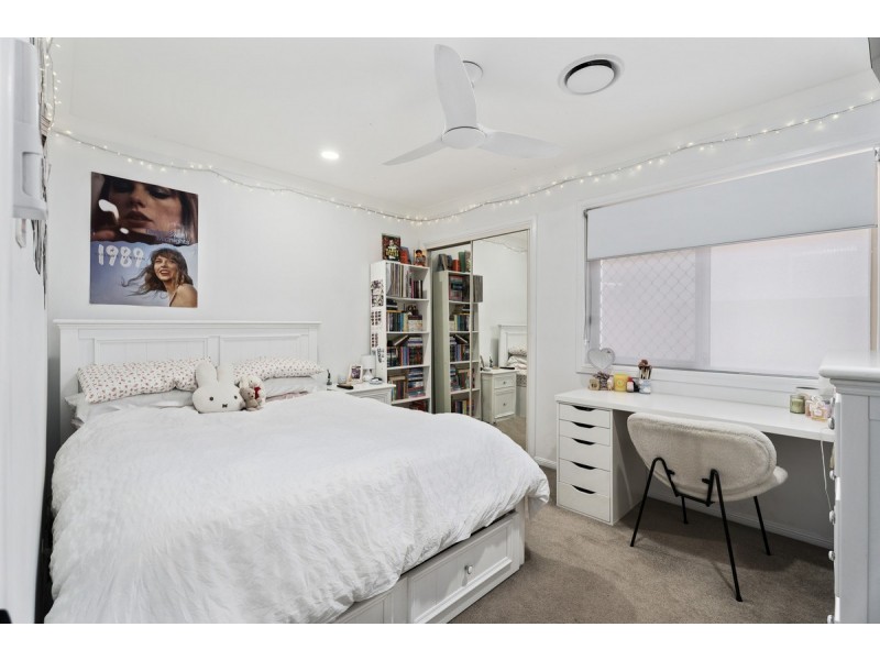 9 Glenwater Crescent, Helensvale QLD 4212