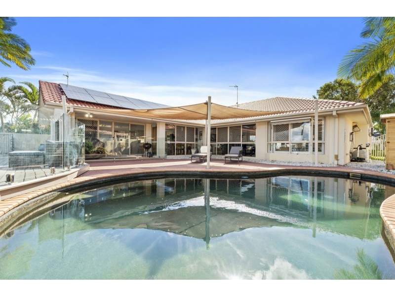 9 Glenwater Crescent, Helensvale QLD 4212