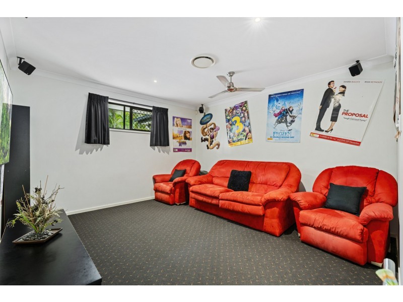 18 Maloney Crescent, Maudsland QLD 4210