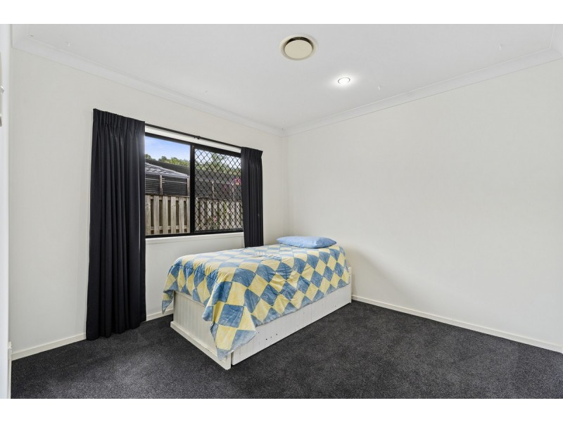 18 Maloney Crescent, Maudsland QLD 4210