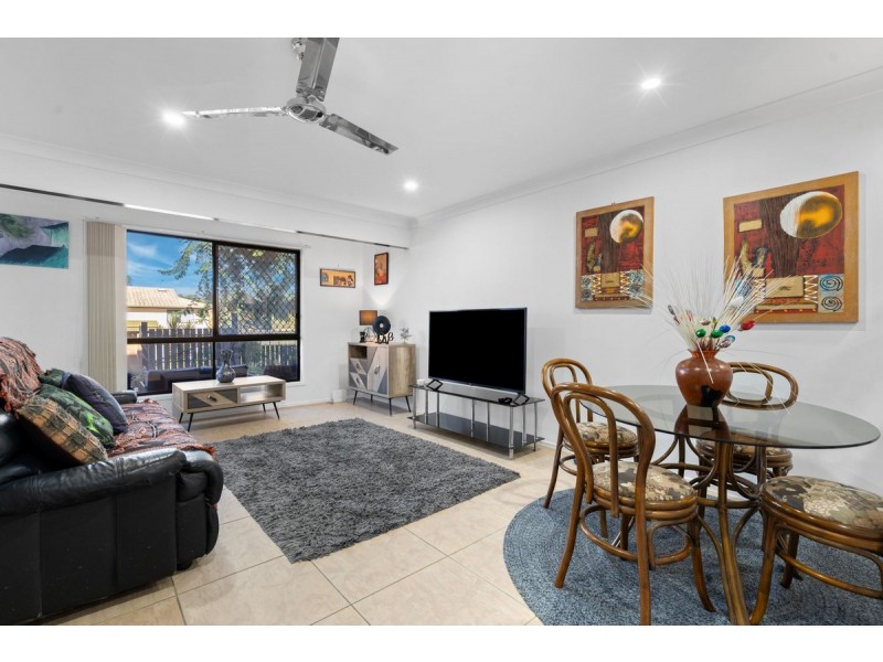 13/71 Olsen Avenue, Labrador QLD 4215