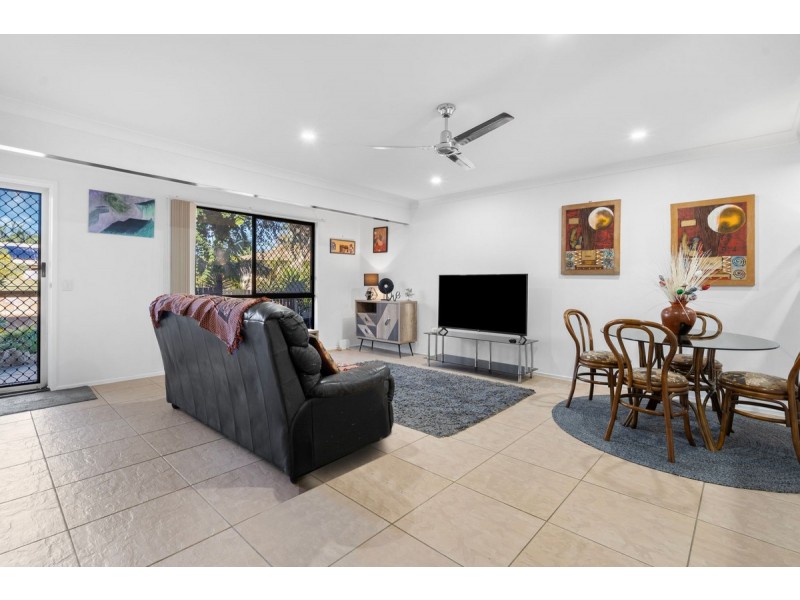 13/71 Olsen Avenue, Labrador QLD 4215