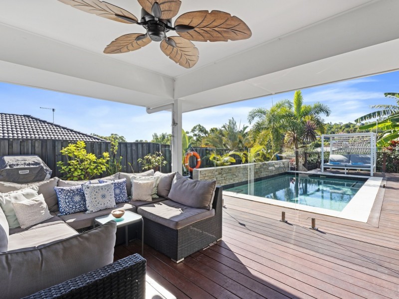 9 Haughton Street, Pacific Pines QLD 4211