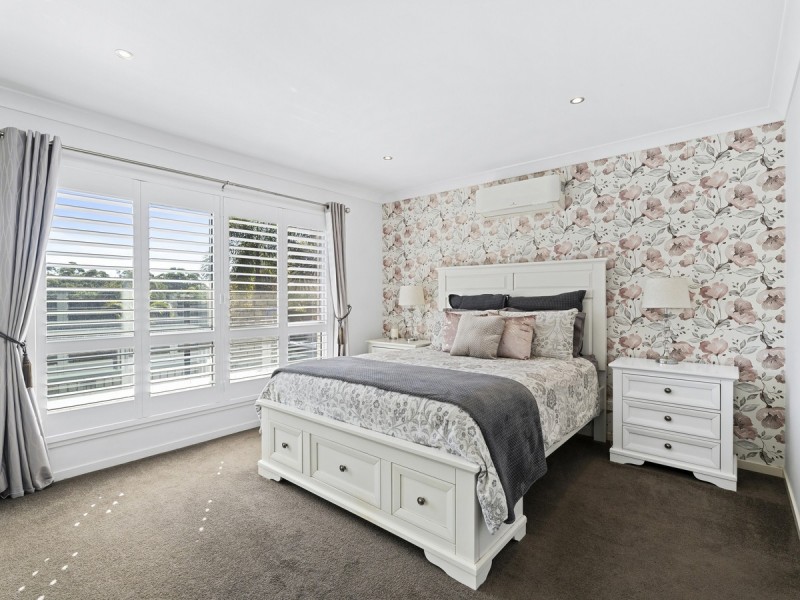 9 Haughton Street, Pacific Pines QLD 4211