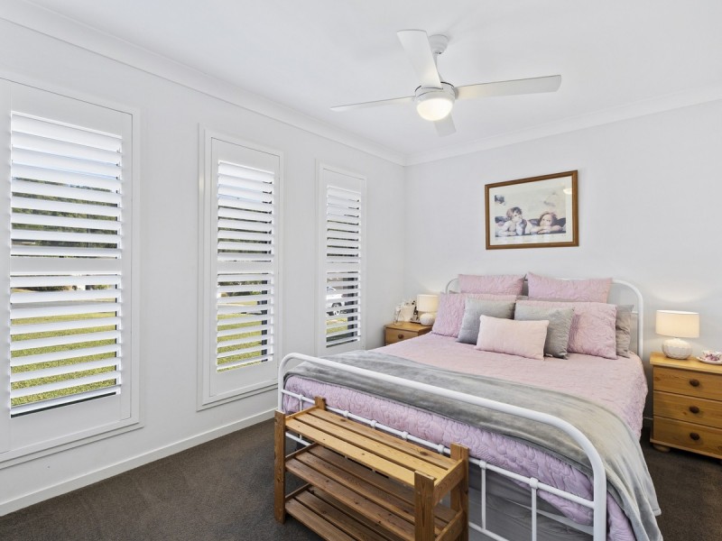 9 Haughton Street, Pacific Pines QLD 4211