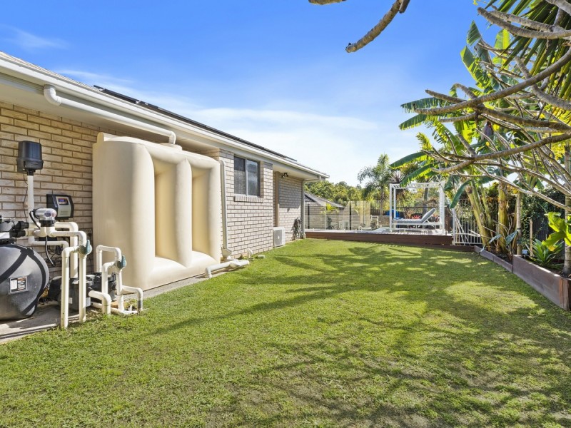 9 Haughton Street, Pacific Pines QLD 4211