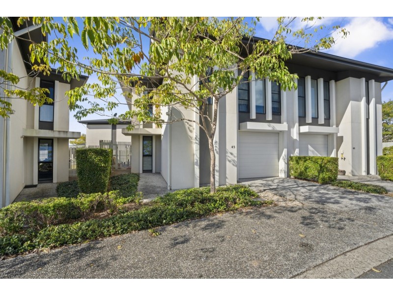 45/18 Archipelago Street, Pacific Pines QLD 4211