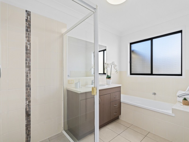 47 Codrington Circuit, Pacific Pines QLD 4211