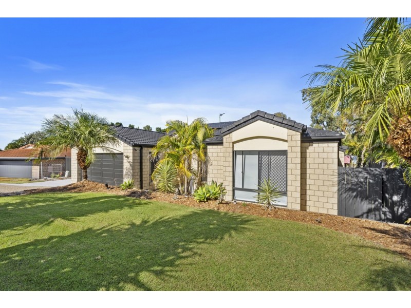 37 Penrhyn Street, Pacific Pines QLD 4211